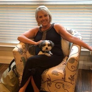 Meet your Posher, Pam